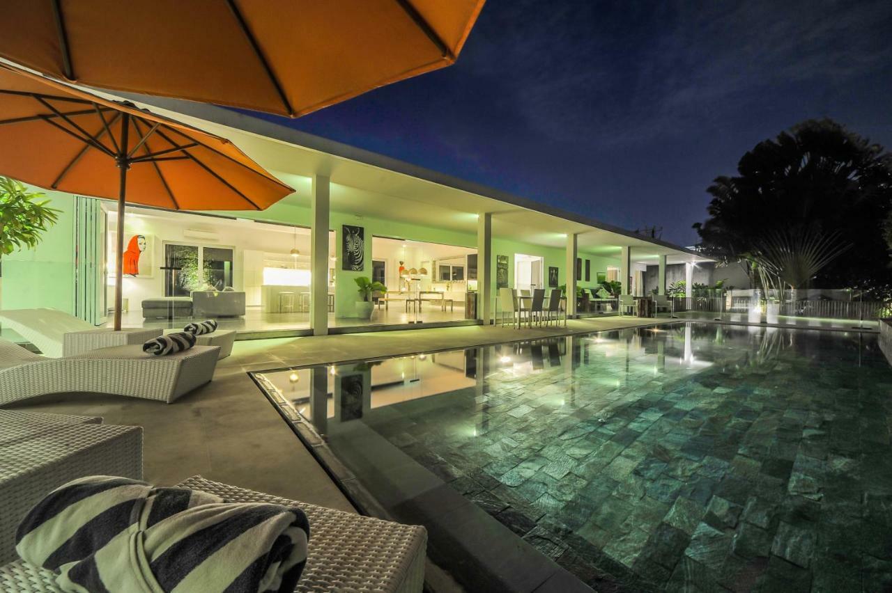 Casa Priya Petitenget Seminyak Exterior foto